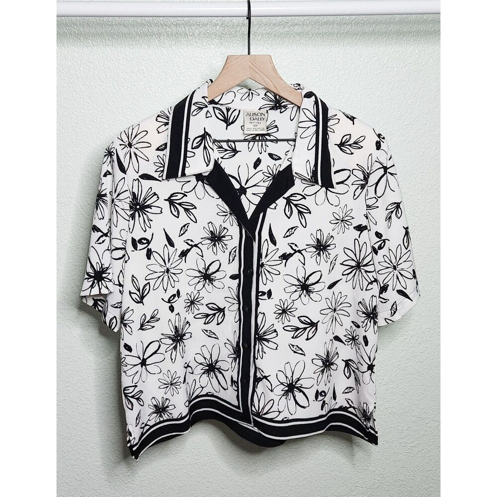 Black/white floral button-up blouse w/ shoulder pads 16P